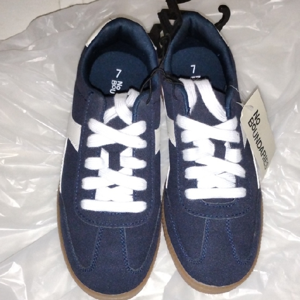 No Boundaries Navy Blue and White Kids Sneakers
